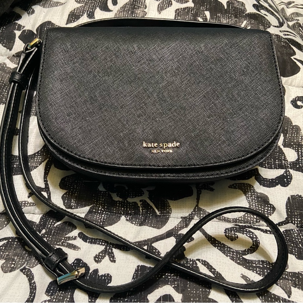 Kate Spade Luna Crescent Crossbody ♠️